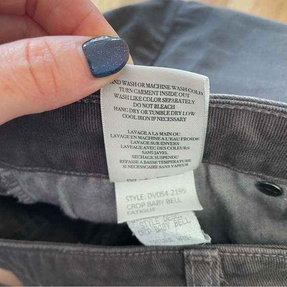 Vince Fatigue Gray Stretch Denim Cropped Baby Bell Jeans Size 30 DV051-2195 EUC - Picture 6 of 9